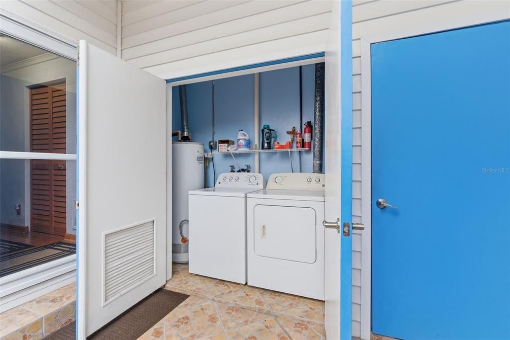 En Venta: $289,000 (2 camas, 2 baños, 1120 Pies cuadrados)
