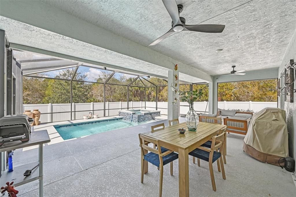 For Sale: $699,000 (3 beds, 2 baths, 2158 Square Feet)