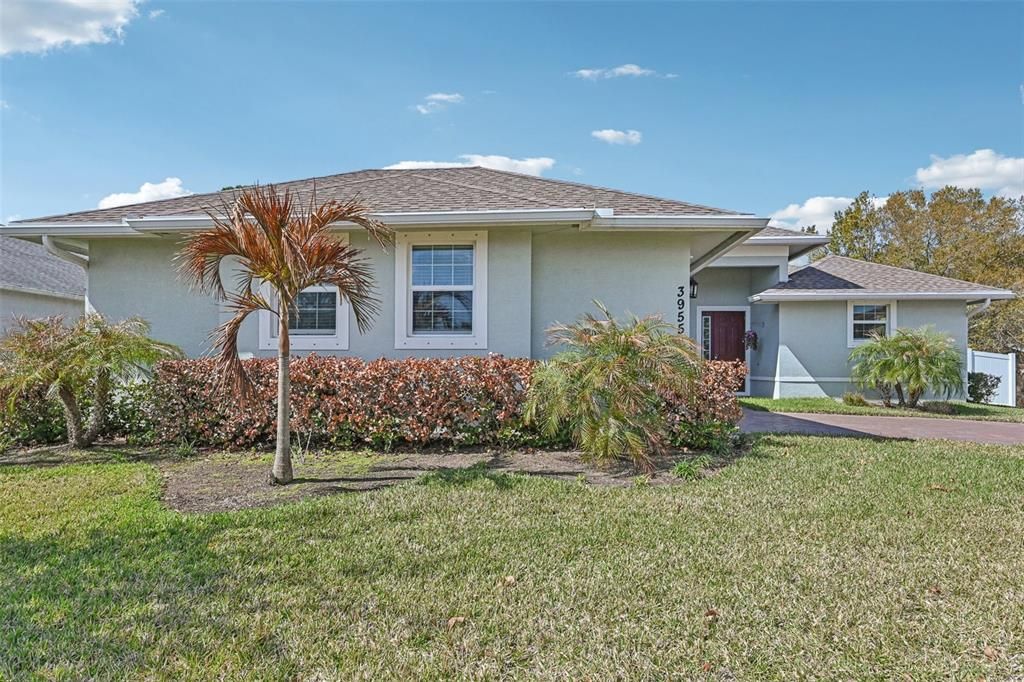 For Sale: $699,000 (3 beds, 2 baths, 2158 Square Feet)