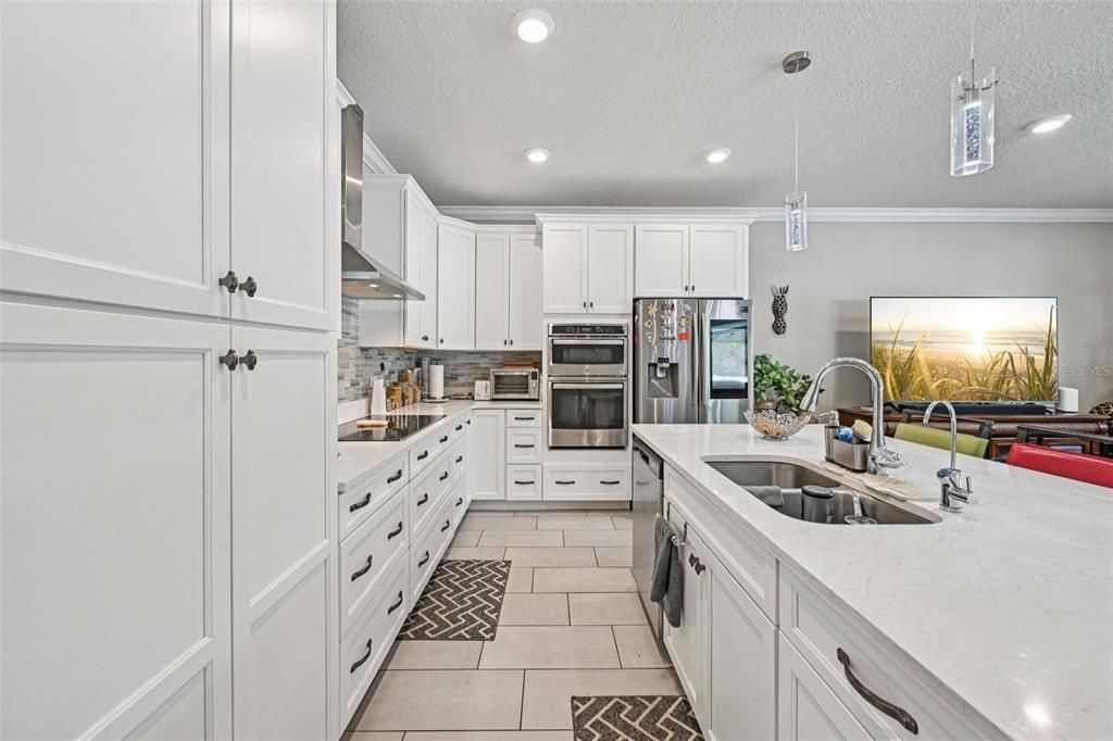 For Sale: $699,000 (3 beds, 2 baths, 2158 Square Feet)