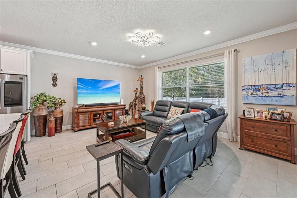 For Sale: $699,000 (3 beds, 2 baths, 2158 Square Feet)