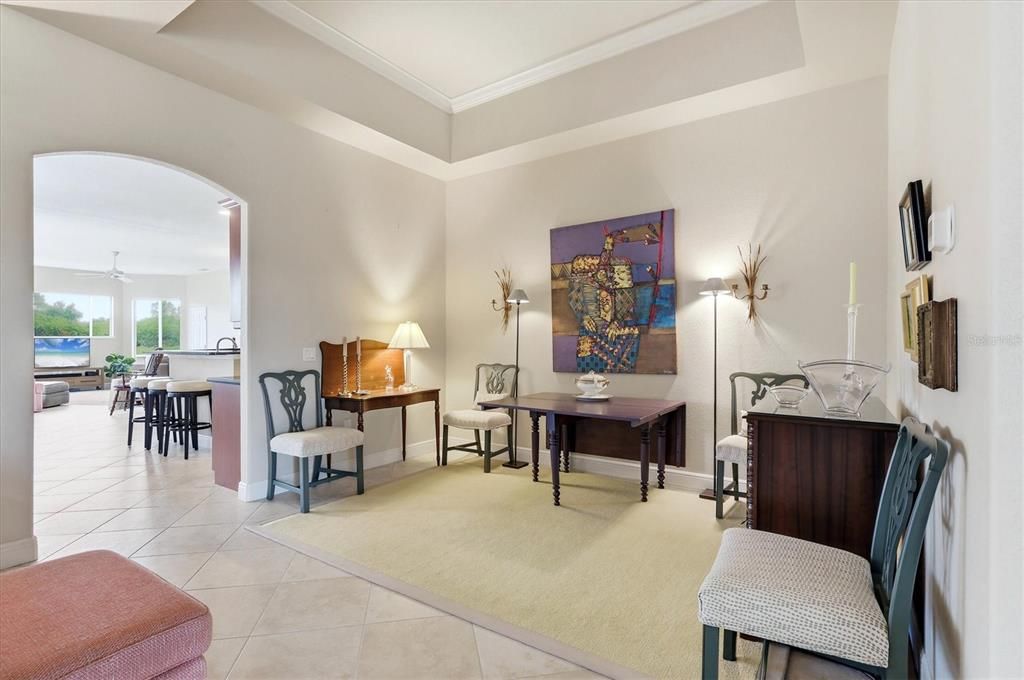 En Venta: $715,000 (3 camas, 3 baños, 2638 Pies cuadrados)
