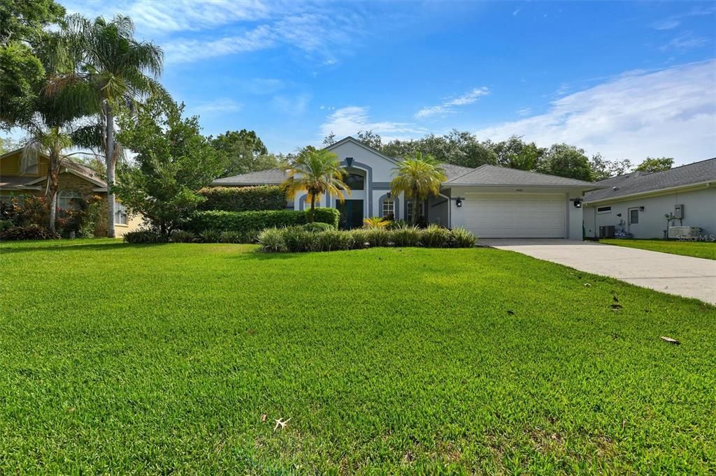 En Venta: $760,000 (4 camas, 3 baños, 2420 Pies cuadrados)