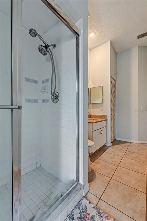 En Venta: $760,000 (4 camas, 3 baños, 2420 Pies cuadrados)