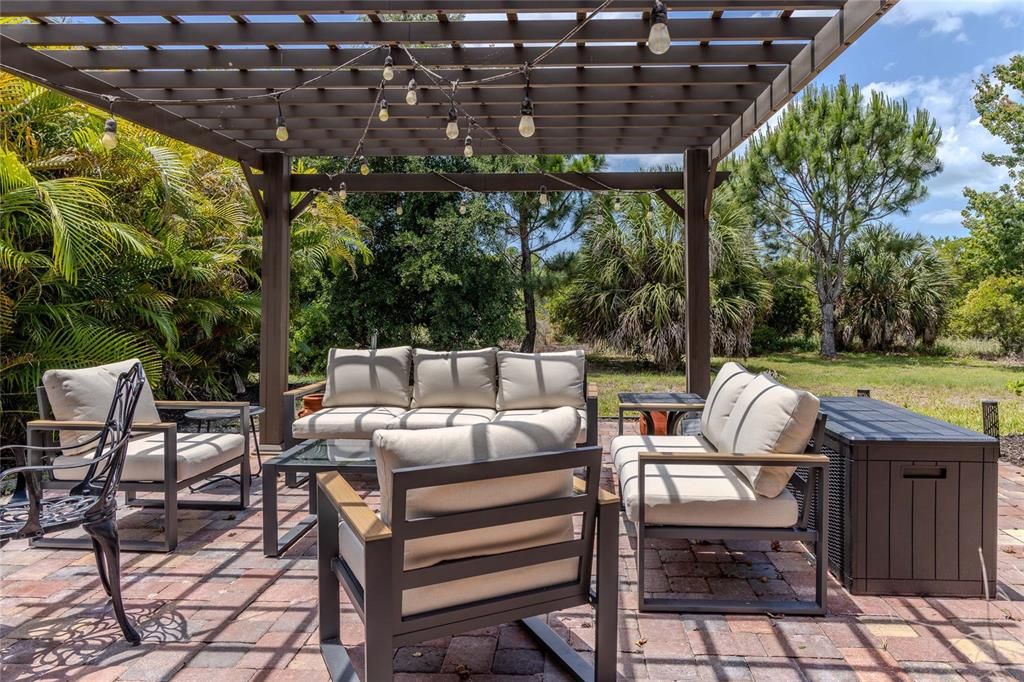 For Rent: $3,500 (3 beds, 2 baths, 2312 Square Feet)