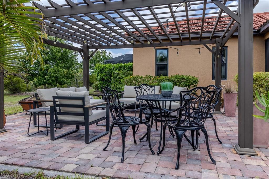 For Rent: $3,500 (3 beds, 2 baths, 2312 Square Feet)
