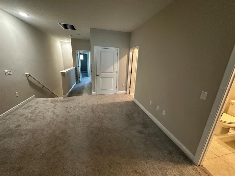 For Rent: $2,300 (3 beds, 2 baths, 1784 Square Feet)