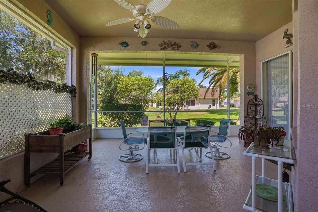 En Venta: $450,000 (3 camas, 2 baños, 2098 Pies cuadrados)