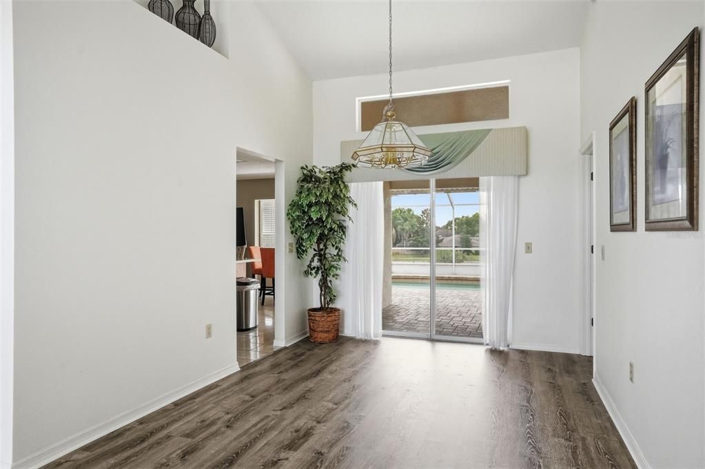 Active With Contract: $320,000 (3 beds, 2 baths, 1941 Square Feet)