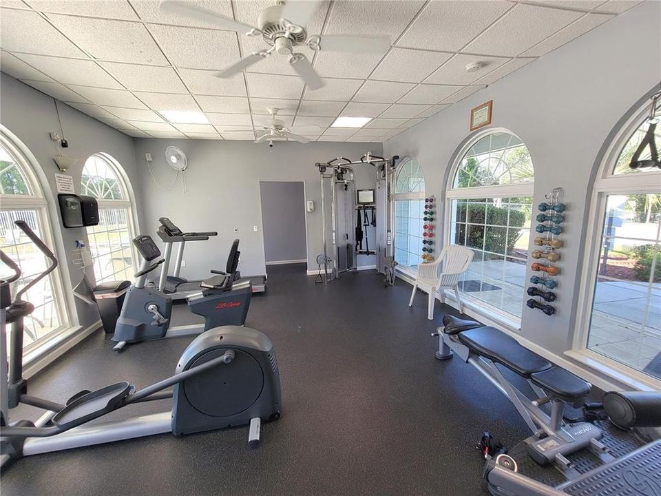 Active With Contract: $320,000 (3 beds, 2 baths, 1941 Square Feet)