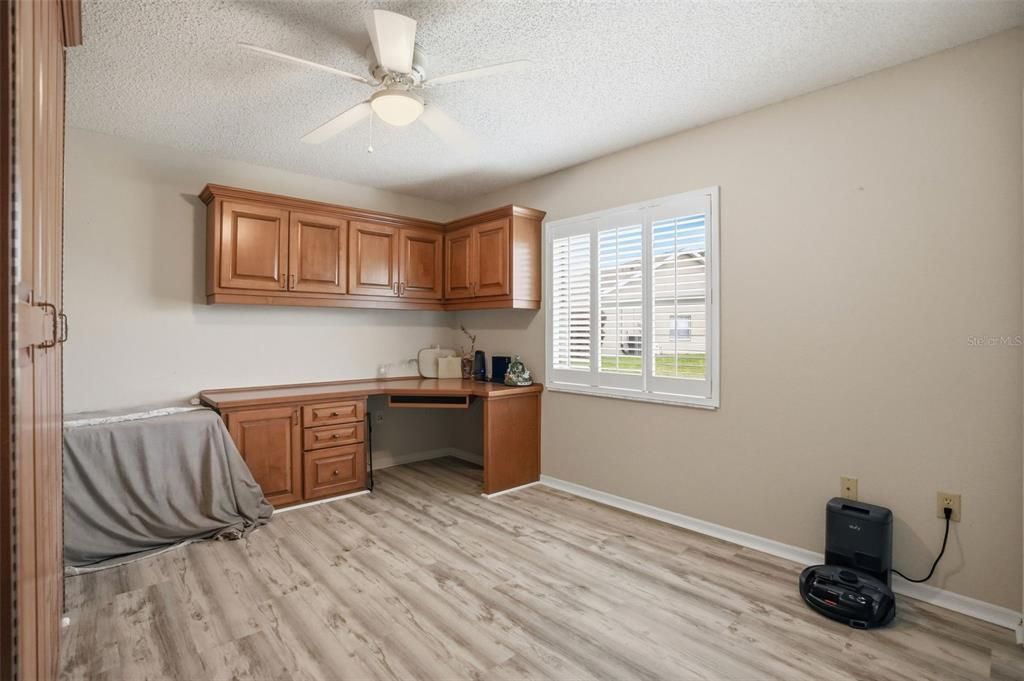 Active With Contract: $320,000 (3 beds, 2 baths, 1941 Square Feet)