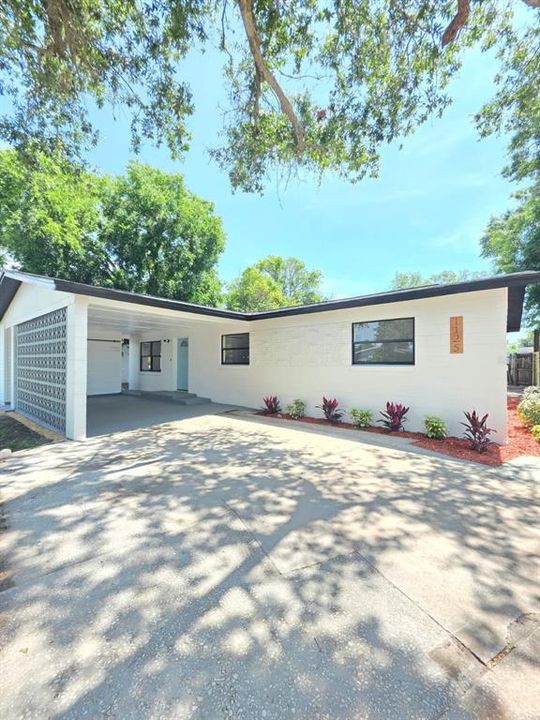 Activo con contrato: $258,000 (3 camas, 2 baños, 1100 Pies cuadrados)