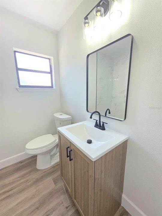 Activo con contrato: $258,000 (3 camas, 2 baños, 1100 Pies cuadrados)