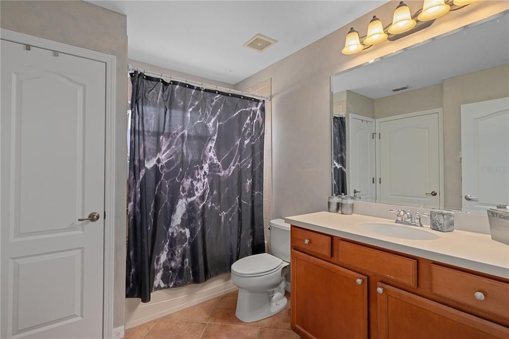 Active With Contract: $585,000 (4 beds, 3 baths, 3440 Square Feet)