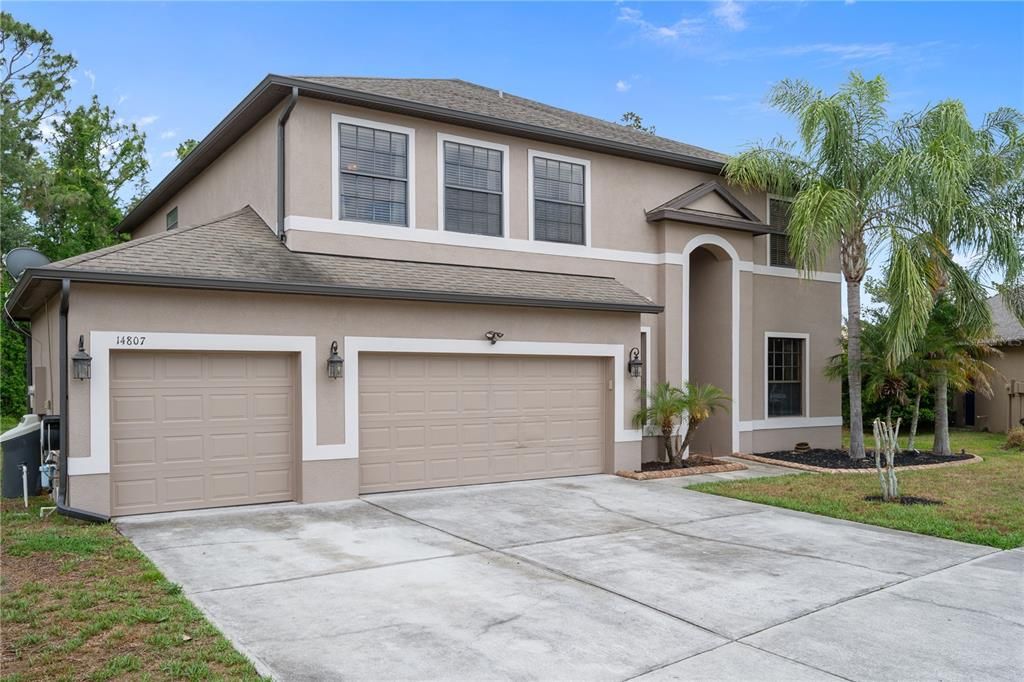 Active With Contract: $585,000 (4 beds, 3 baths, 3440 Square Feet)