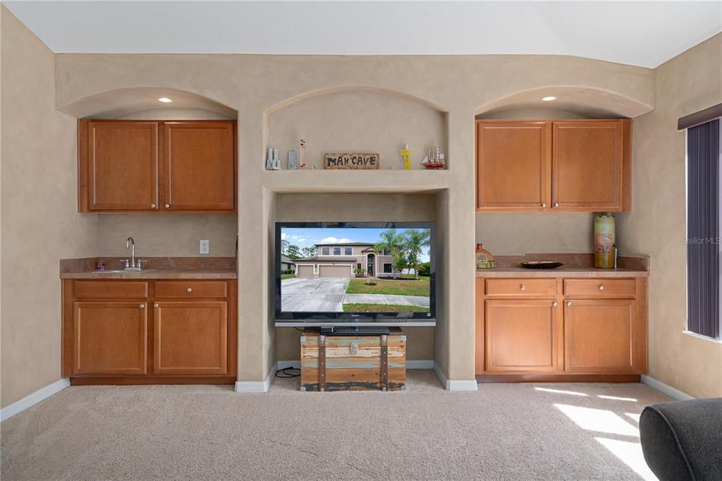 Active With Contract: $585,000 (4 beds, 3 baths, 3440 Square Feet)