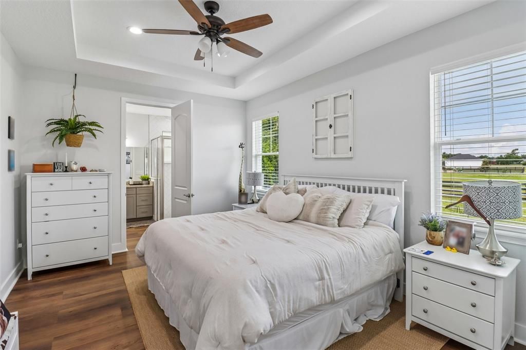 Activo con contrato: $625,000 (4 camas, 3 baños, 1935 Pies cuadrados)