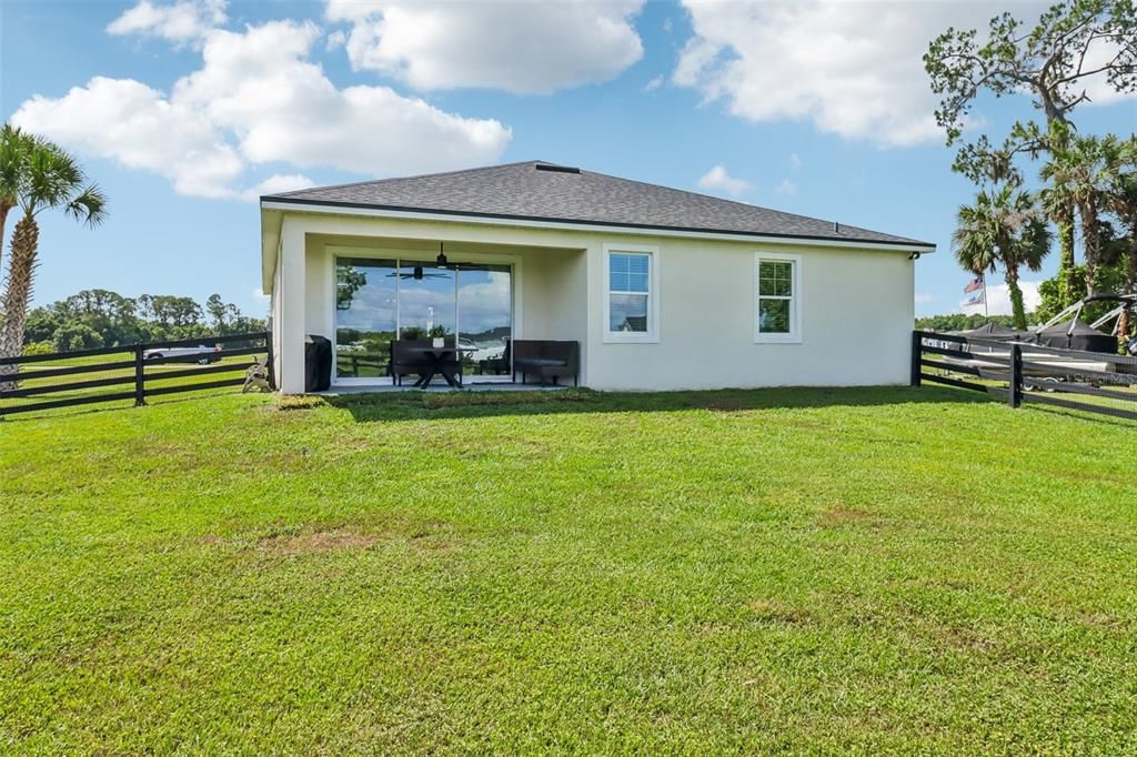 Activo con contrato: $625,000 (4 camas, 3 baños, 1935 Pies cuadrados)