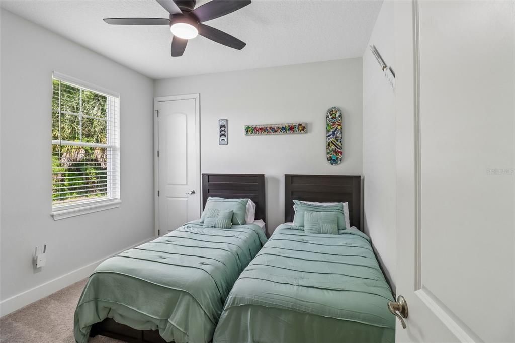 Activo con contrato: $625,000 (4 camas, 3 baños, 1935 Pies cuadrados)