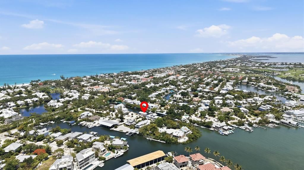 For Sale: $3,700,000 (2 beds, 1 baths, 1050 Square Feet)