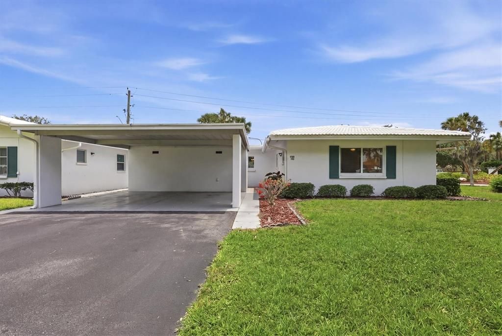 Active With Contract: $210,000 (2 beds, 2 baths, 1195 Square Feet)