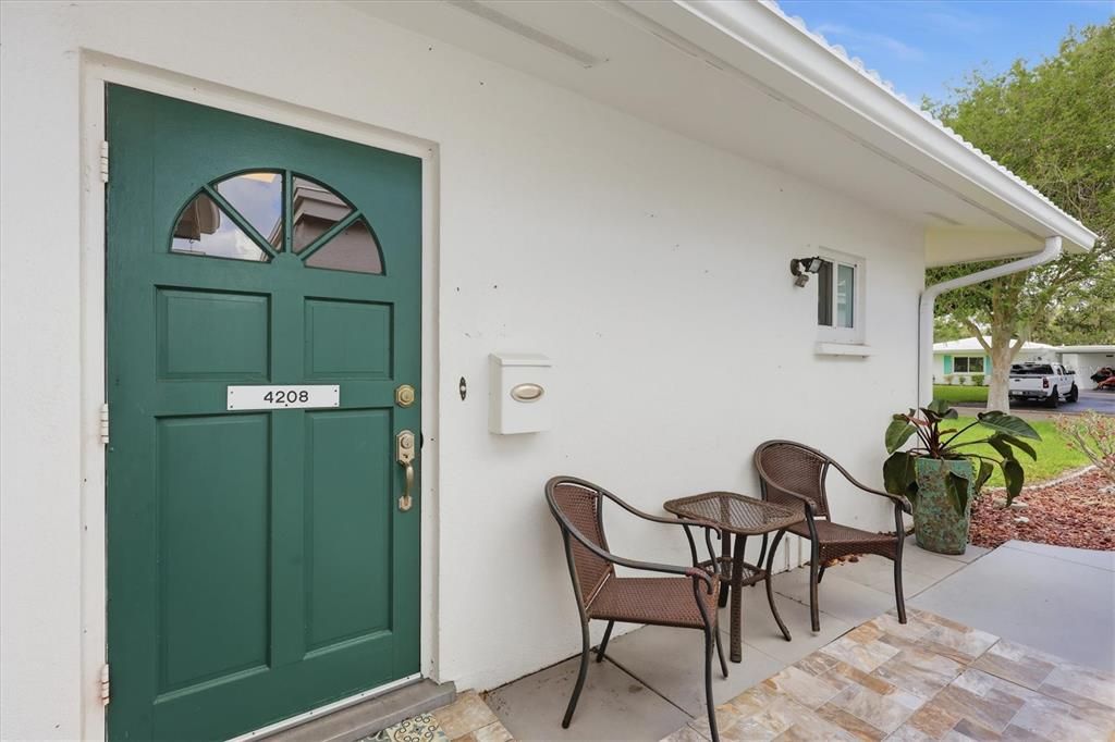 Active With Contract: $210,000 (2 beds, 2 baths, 1195 Square Feet)