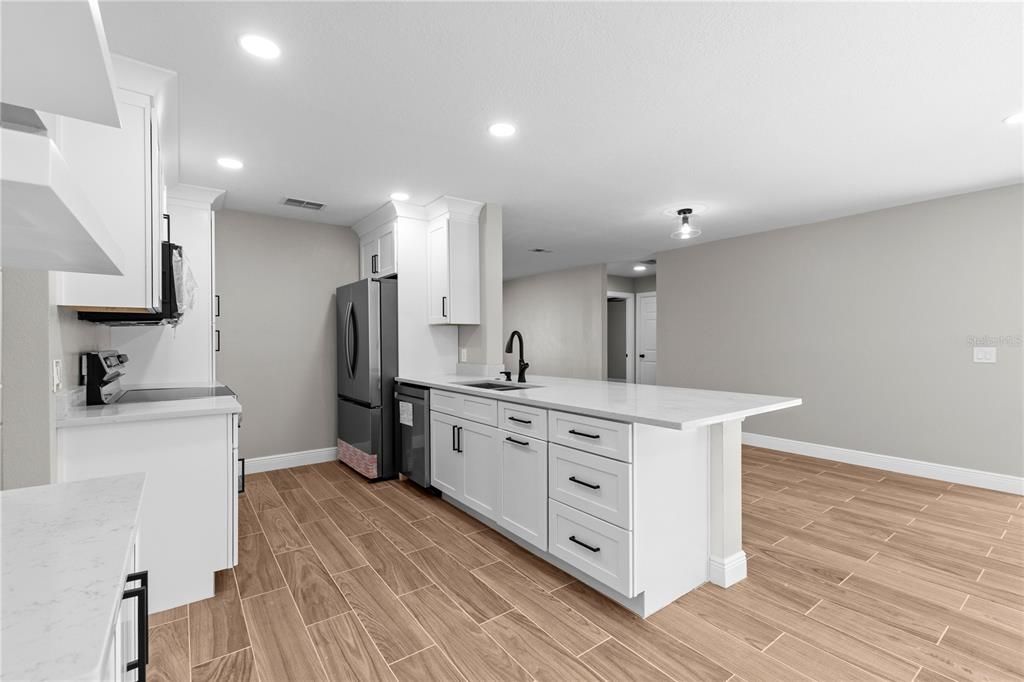For Sale: $625,000 (3 beds, 2 baths, 1530 Square Feet)