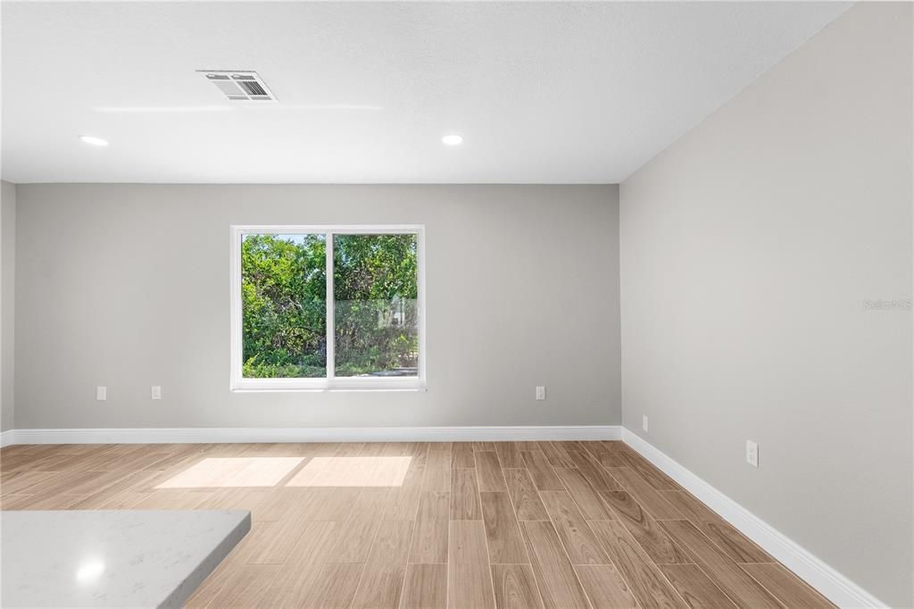 For Sale: $625,000 (3 beds, 2 baths, 1530 Square Feet)