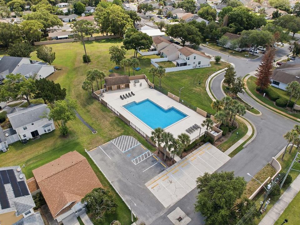 Active With Contract: $290,000 (2 beds, 2 baths, 1241 Square Feet)