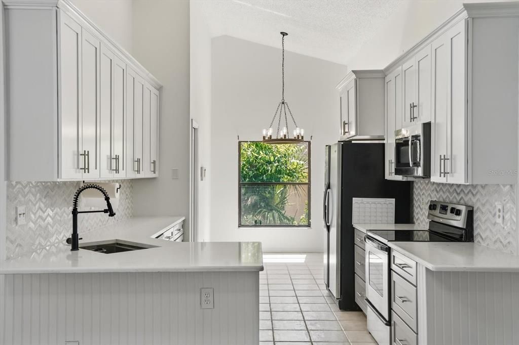 For Sale: $475,000 (4 beds, 2 baths, 1812 Square Feet)