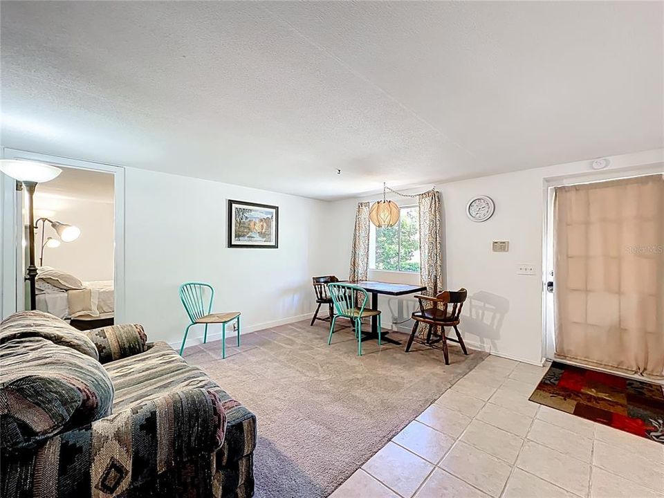 For Sale: $318,900 (4 beds, 2 baths, 1612 Square Feet)