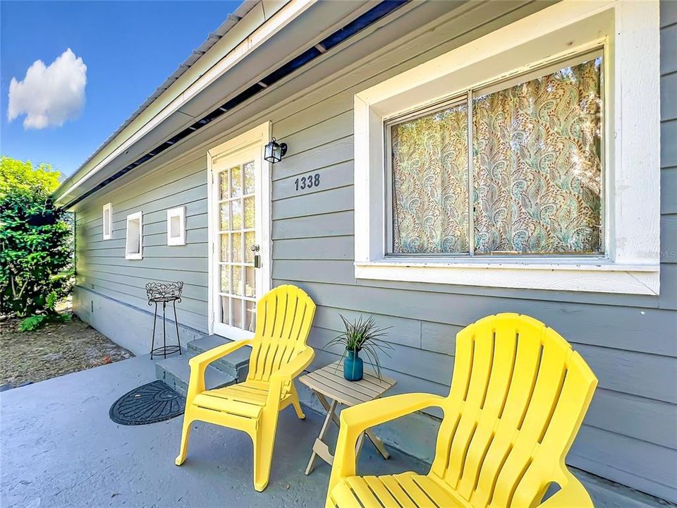 For Sale: $318,900 (4 beds, 2 baths, 1612 Square Feet)