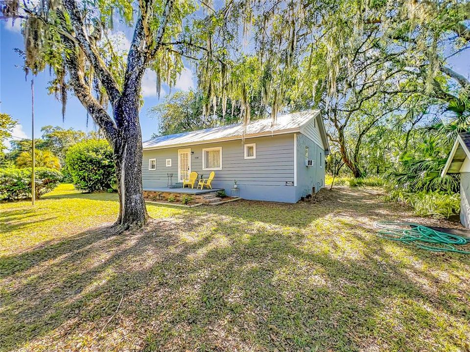 For Sale: $318,900 (4 beds, 2 baths, 1612 Square Feet)
