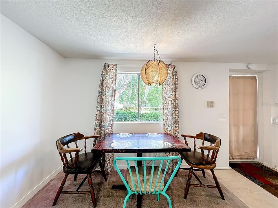 For Sale: $318,900 (4 beds, 2 baths, 1612 Square Feet)