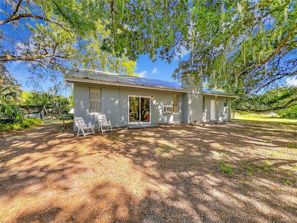 For Sale: $318,900 (4 beds, 2 baths, 1612 Square Feet)