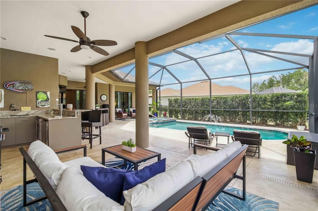 Activo con contrato: $849,000 (4 camas, 3 baños, 3182 Pies cuadrados)