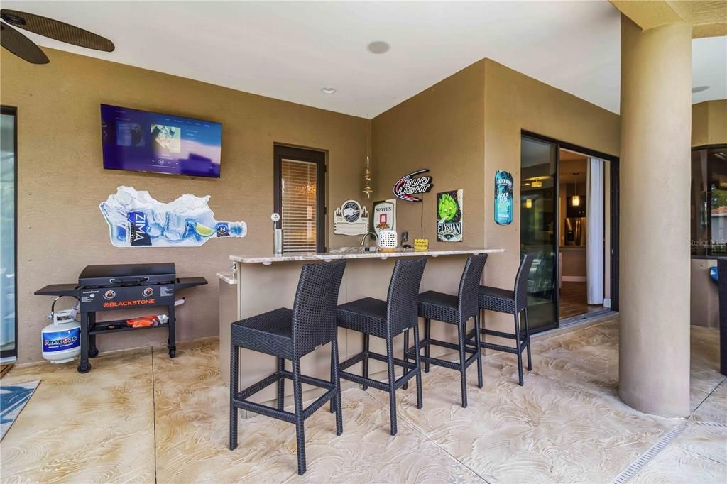 Activo con contrato: $849,000 (4 camas, 3 baños, 3182 Pies cuadrados)