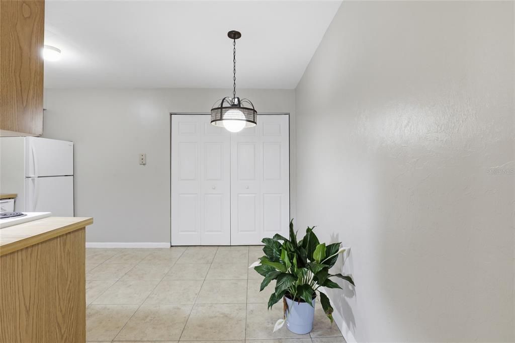 Active With Contract: $475,000 (8 beds, 0 baths, 3424 Square Feet)