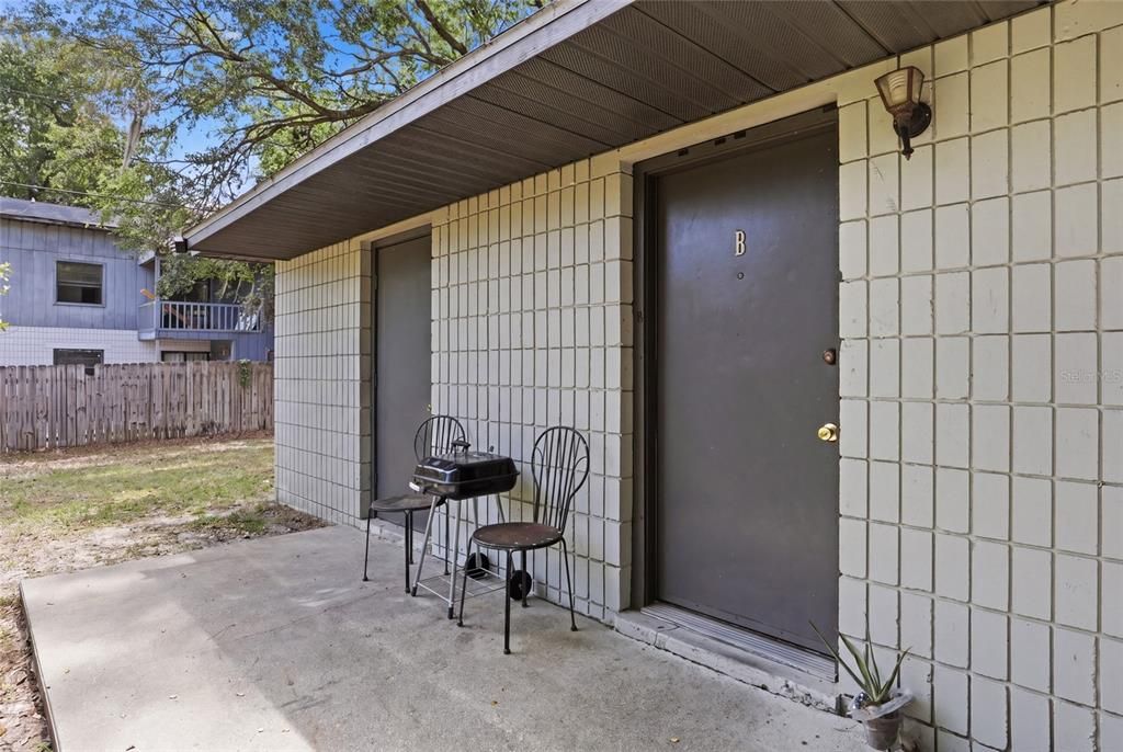 Active With Contract: $475,000 (8 beds, 0 baths, 3424 Square Feet)