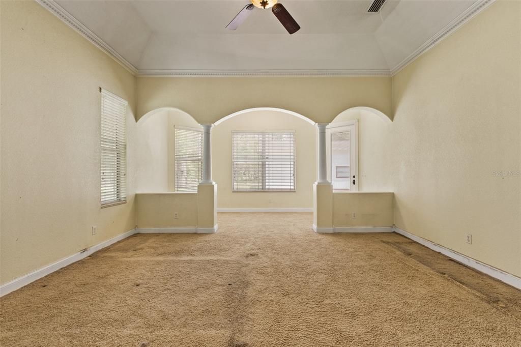 For Sale: $499,500 (3 beds, 2 baths, 3264 Square Feet)