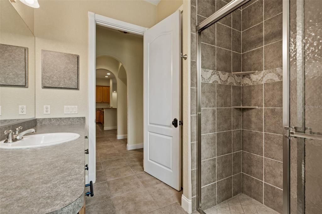 For Sale: $499,500 (3 beds, 2 baths, 3264 Square Feet)