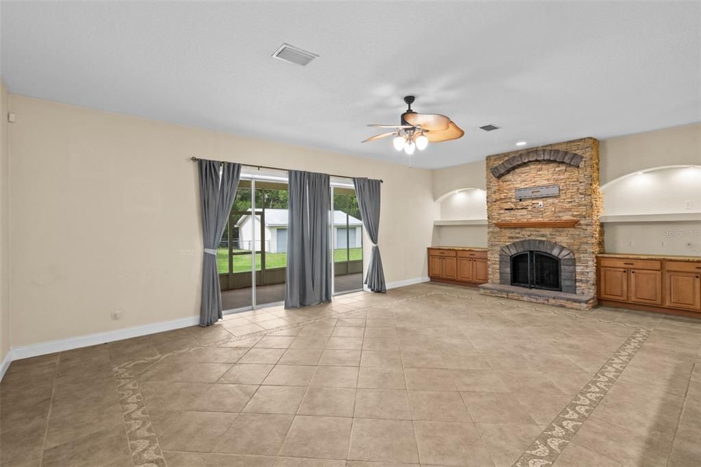 For Sale: $499,500 (3 beds, 2 baths, 3264 Square Feet)