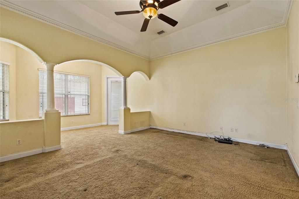 For Sale: $499,500 (3 beds, 2 baths, 3264 Square Feet)