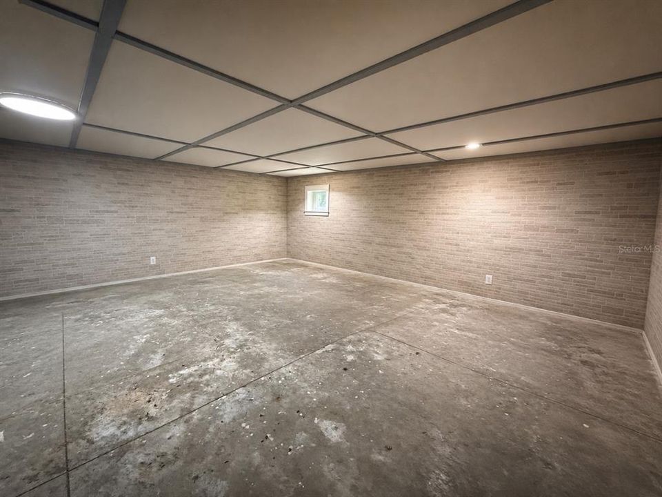 En Venta: $450,000 (4 camas, 3 baños, 2713 Pies cuadrados)
