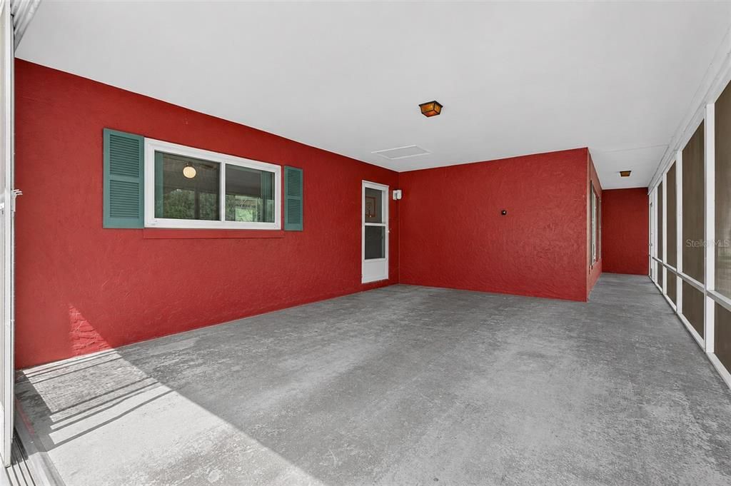 En Venta: $450,000 (4 camas, 3 baños, 2713 Pies cuadrados)