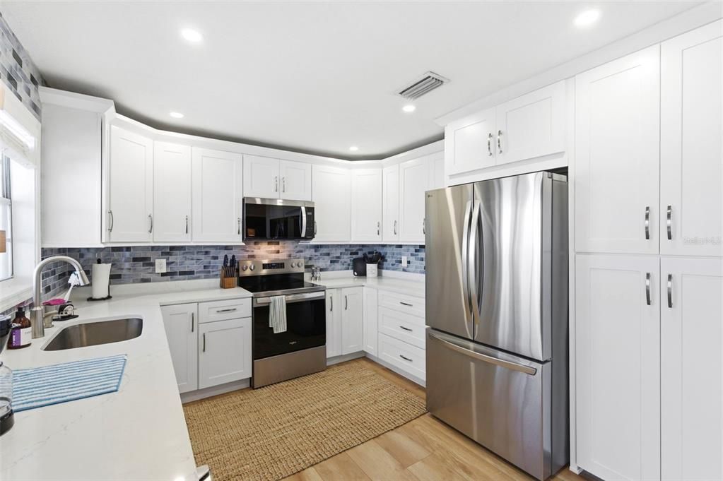 В аренду: $3,500 (2 спален, 2 ванн, 1018 Квадратных фут)