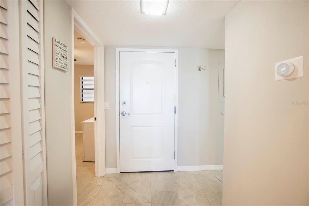 For Sale: $321,000 (2 beds, 1 baths, 1120 Square Feet)