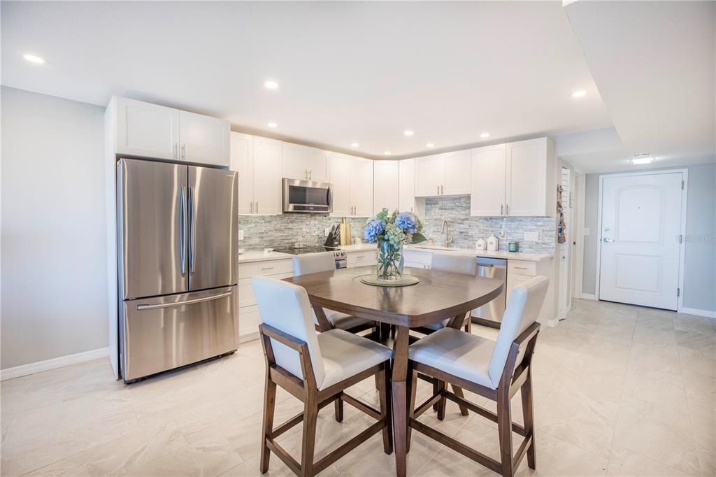 For Sale: $321,000 (2 beds, 1 baths, 1120 Square Feet)
