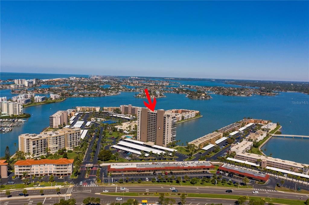 For Sale: $321,000 (2 beds, 1 baths, 1120 Square Feet)