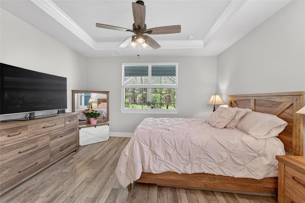 For Sale: $500,000 (3 beds, 3 baths, 2066 Square Feet)